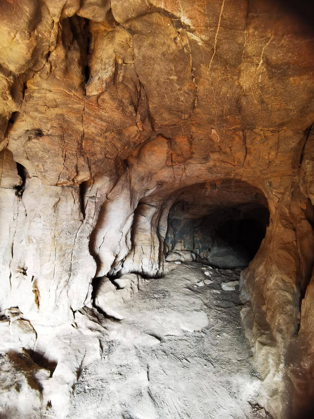 濟南長清山洞裡發現宋代佛教造像！