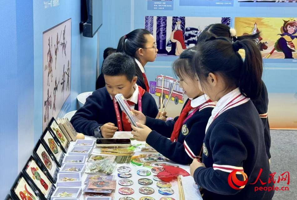 第三屆新疆動漫節收官 近10萬人次赴動漫盛宴