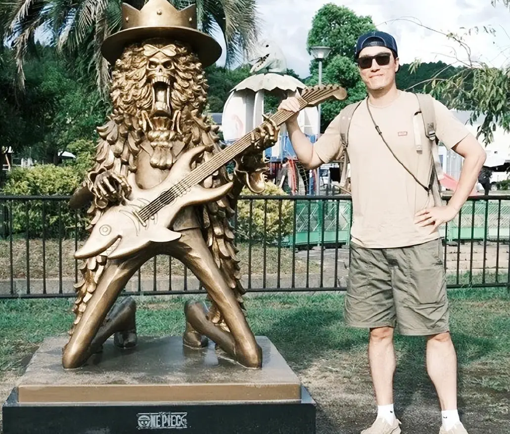 原創身價7億二婚娶師妹，劉翔愛旅遊不創業不奢侈，女友是暗黑休閒風