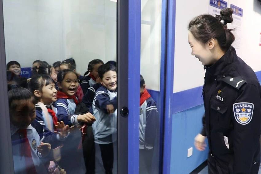 延吉：警營開放日 小學生沉浸式解鎖安全“超能力”