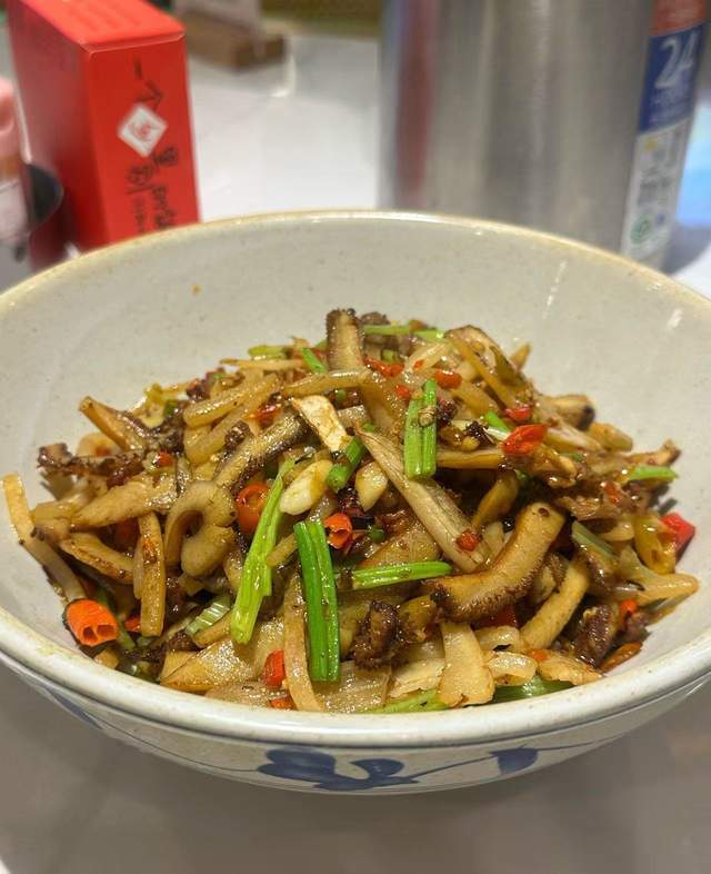 長沙吃美食，跟著本地人打卡特色下飯小店！