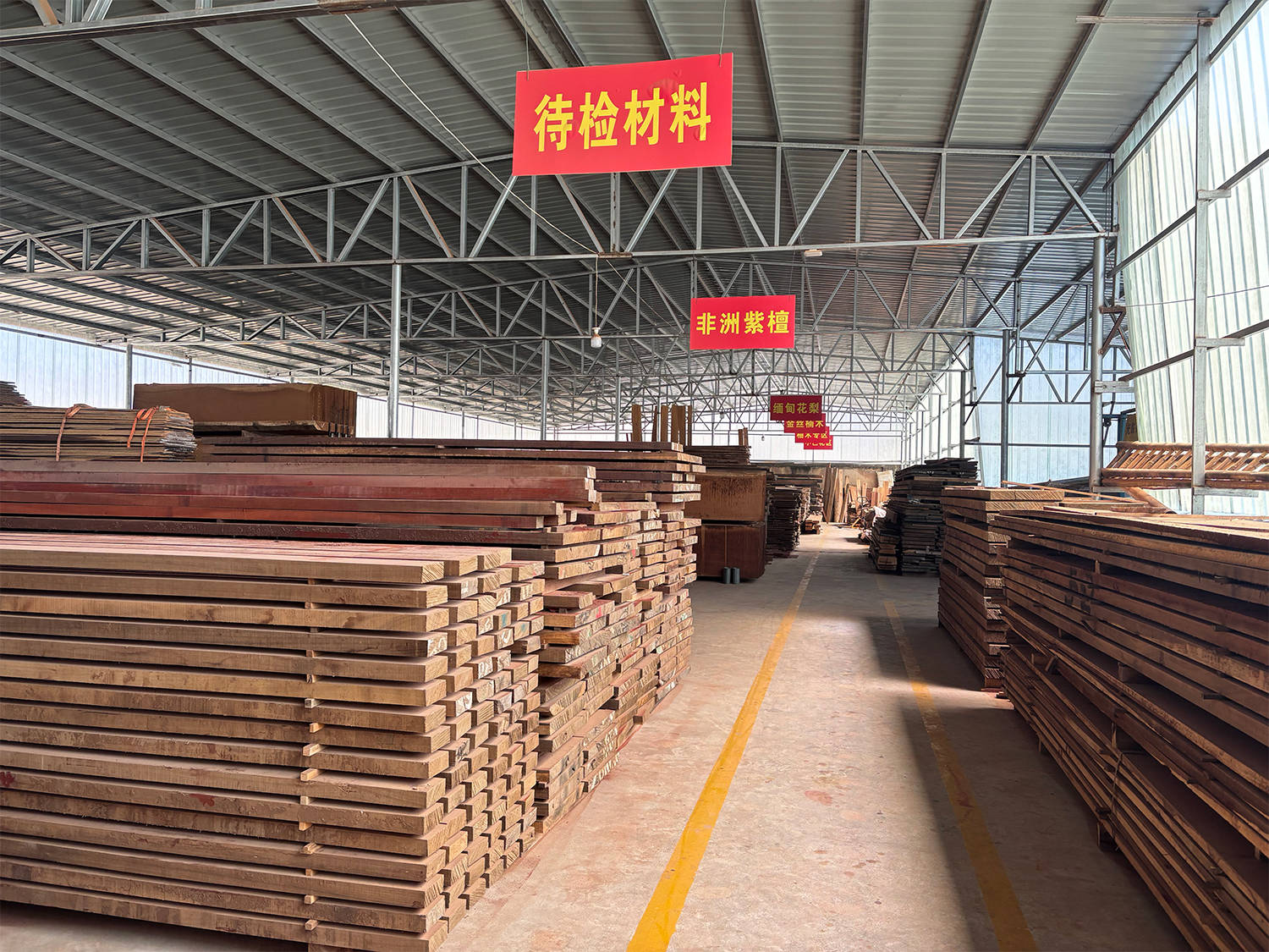 萊安華築古建中式裝修5種常用材質：非洲紫檀、緬甸柚木、緬甸花梨、小巴花、金絲楠木