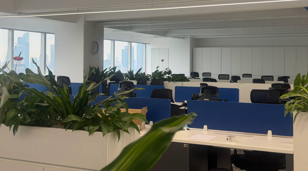 “3·15”晚會曝光電動腳踏車租賃亂象，記者直擊暢派出行總部