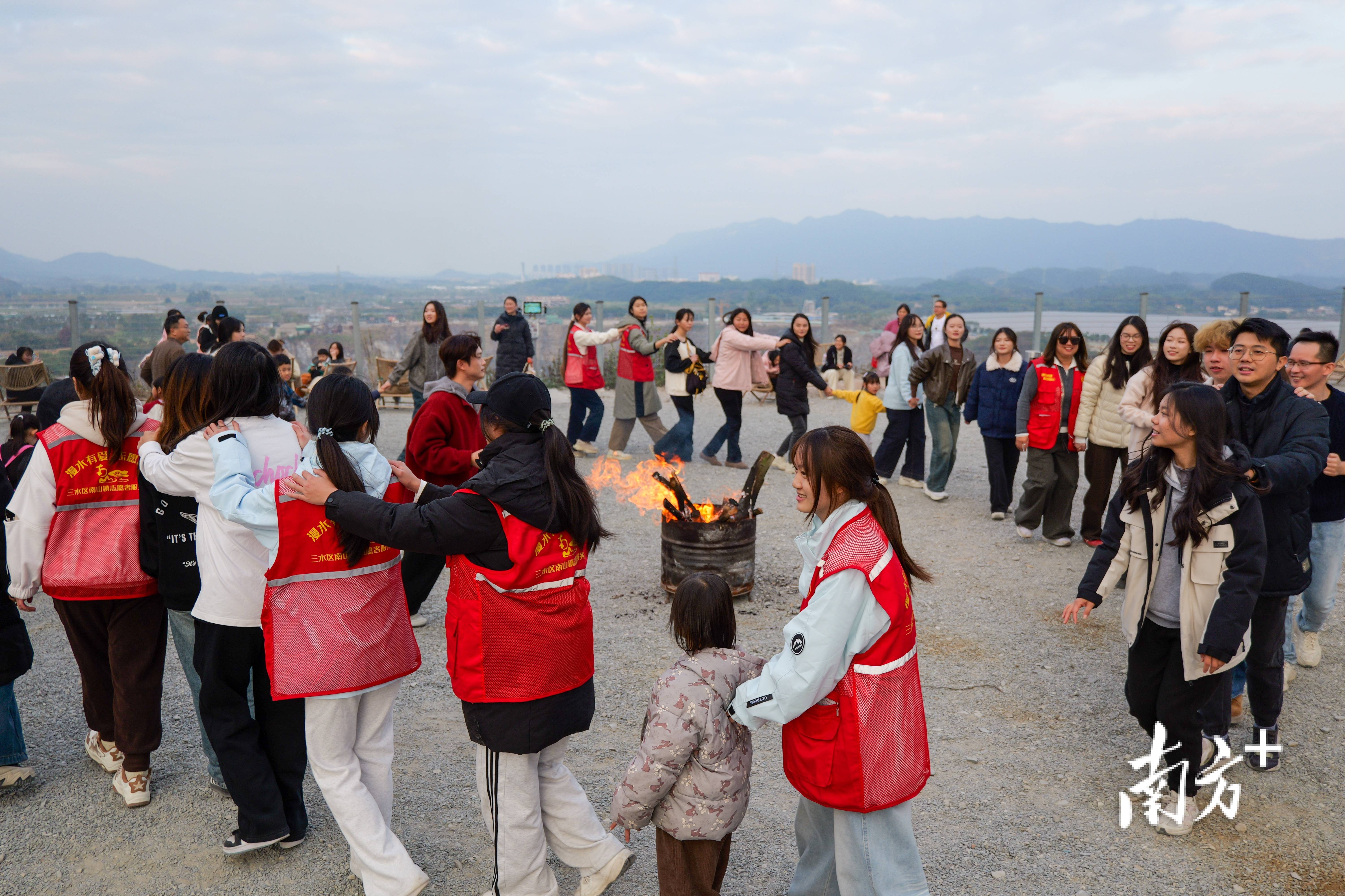 漫星城趕集、礦野開派對，大學生讓佛山鄉村“潮”起來