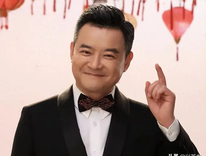 原創他曾是央視勞模，31歲放棄主持光環赴美留學，回國之後的他今如何