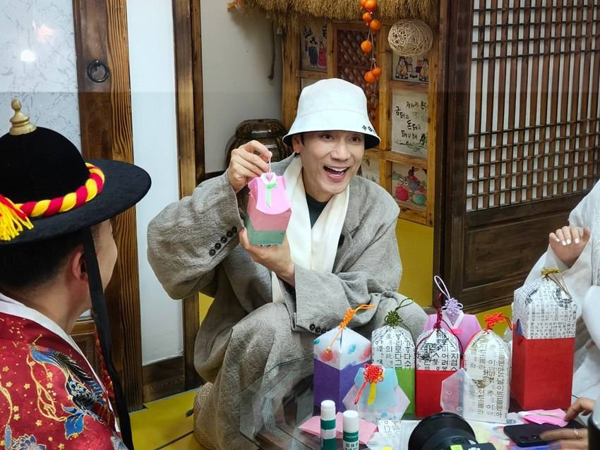 品美食、賞民俗 歌手林依輪為延吉“代言”