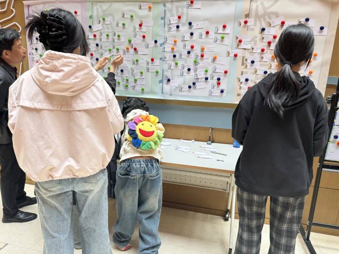 “大學生難題被小學生破解”，高校回應→