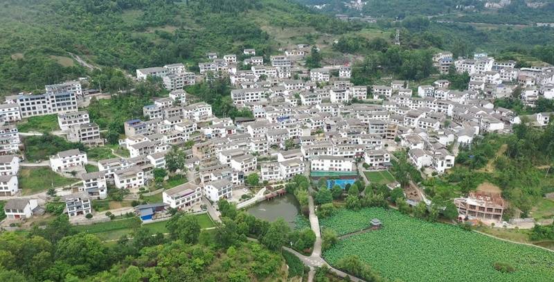 黃果樹旅遊區：避暑旅居建設提速 鄉村振興業態升級