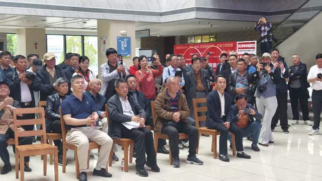 原創鄂州人自己的山水盛宴！這位本土畫家130幅焦墨畫驚豔亮相圖書館