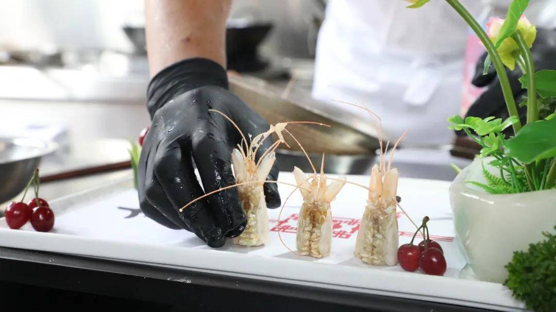 匠心烹盛宴 美食促振興——富民縣“富民味道·美食工匠”技能競賽火熱開賽