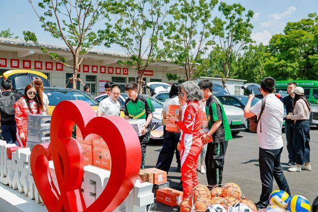 女性駕駛員愛心聯盟在河南正式成立