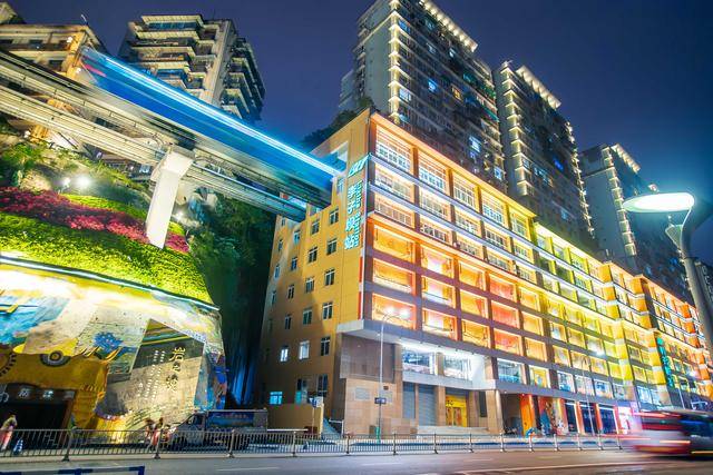 全國20多家晚報“看重慶”，山城軌道串起文化旅遊新場景