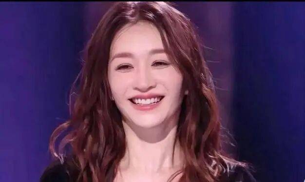 原創李小冉讓舞蹈界失去了一個無關緊要的人！卻締造美女紅星