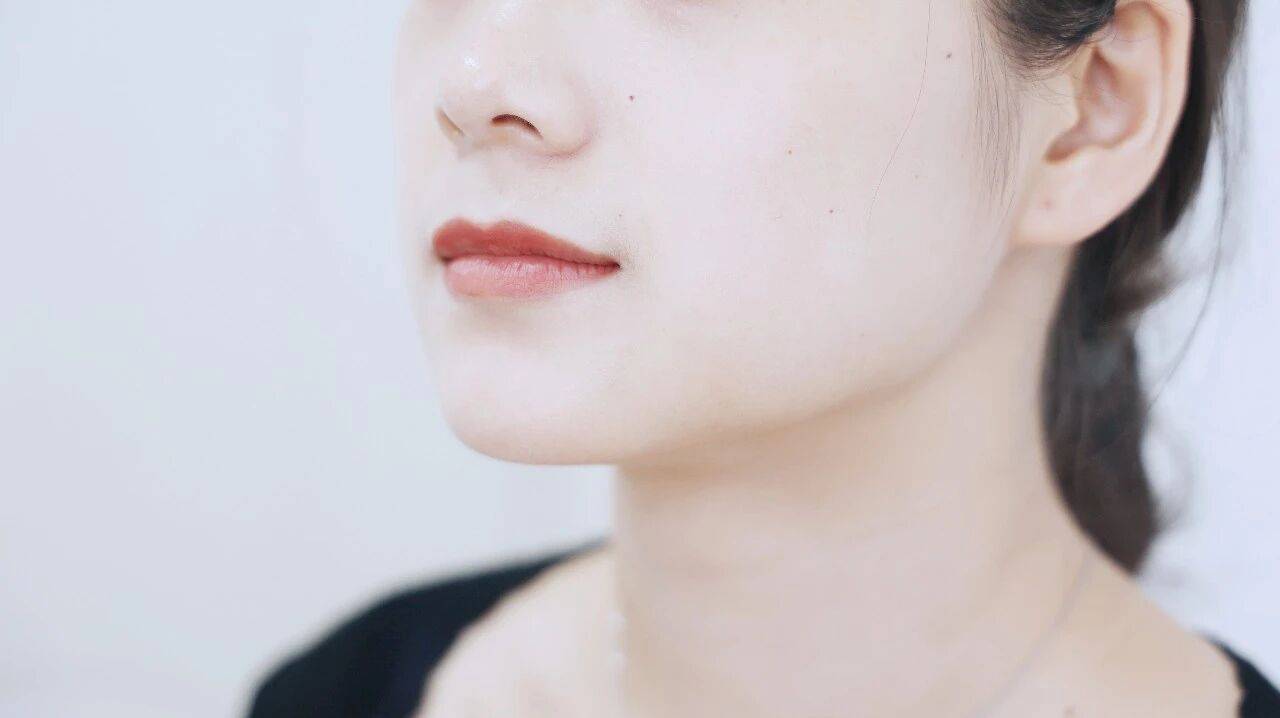 原創女性是否衰老，不需要問年齡，身體4種表現一看便知，趁早保養