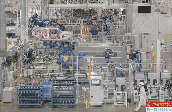 汽車產業觸底反彈 消費投資全面開花