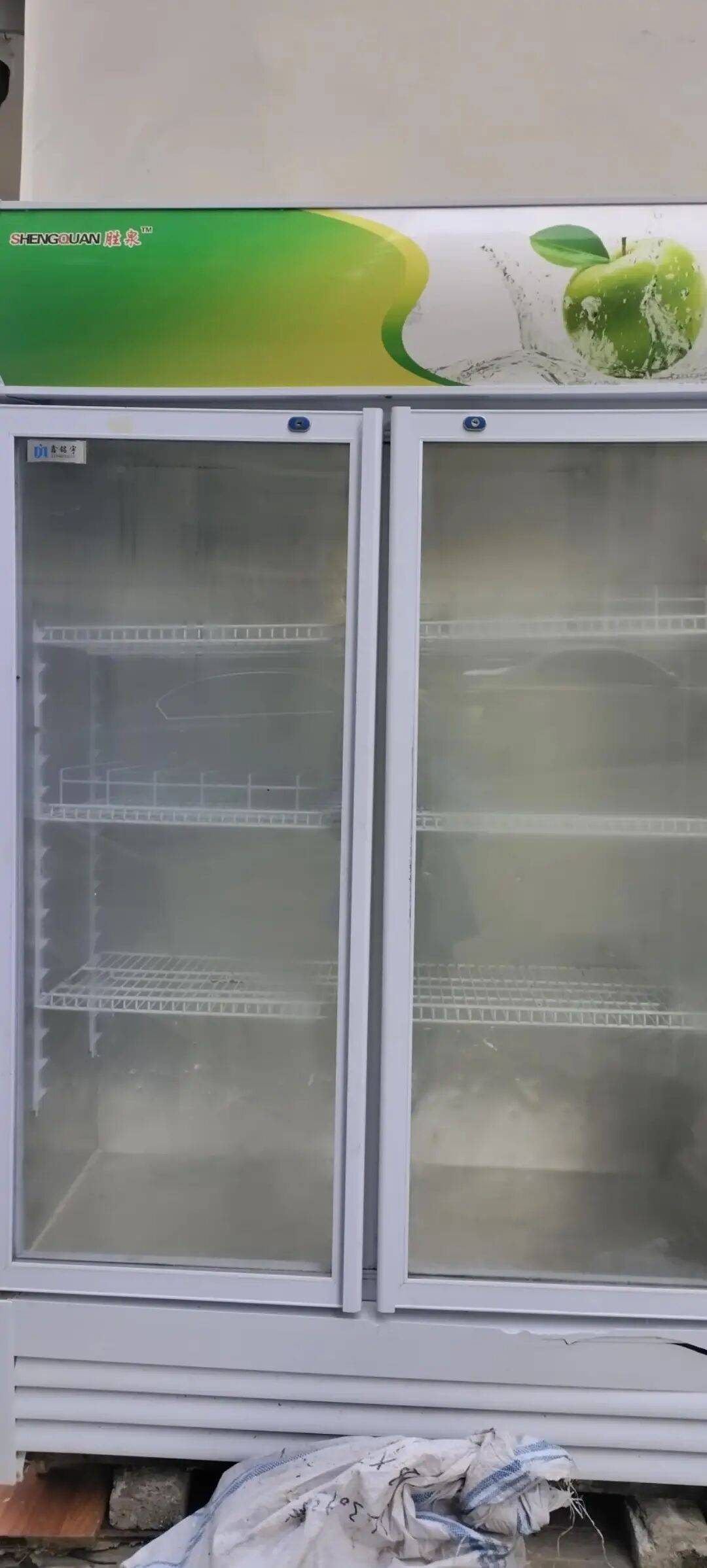 【4月24日鳳岡資訊網二手資訊】雙面（單面）帶鬥貨架/煤氣瓶、服裝店模特、電動車、履帶旋耕機、展示櫃等