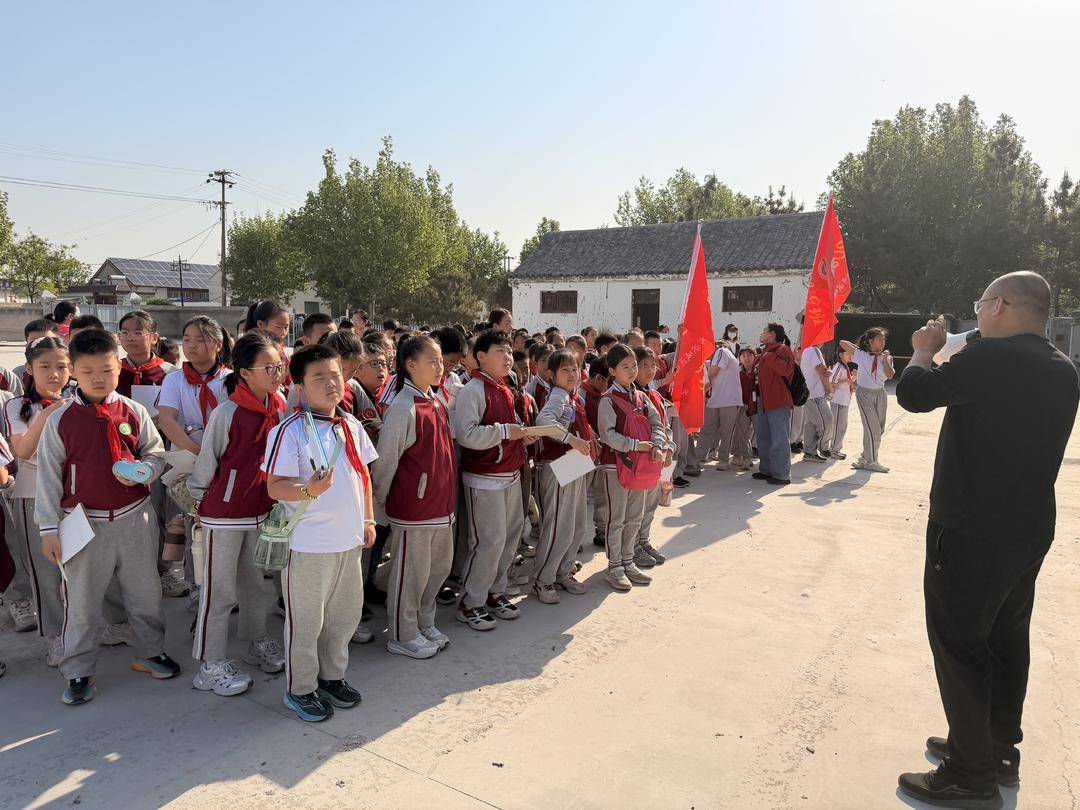 逸夫小學600學子走進杜受田故居尋跡先賢文脈，探尋帝師家風