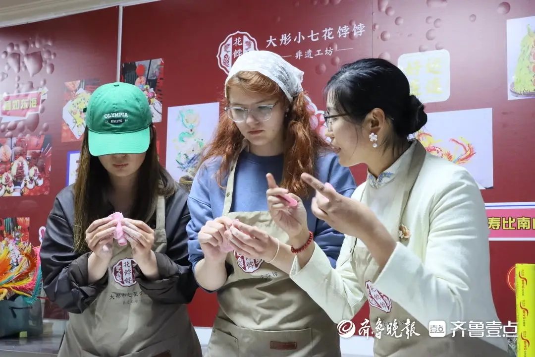 俄羅斯留學生沉浸式體驗東港非遺，感受中國文化魅力