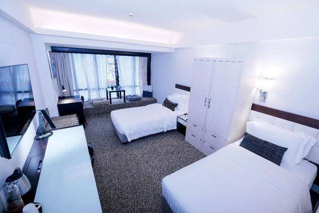 5萬赴港留學生，床位沒了