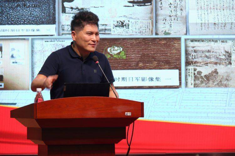 包含日軍士兵私人相簿、信函，一批侵華鐵證被捐贈至重慶圖書館