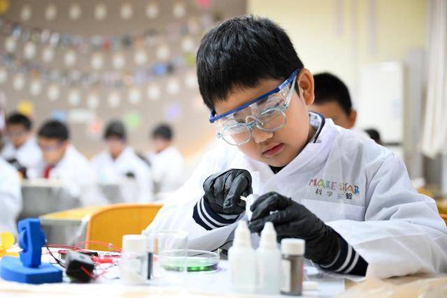 禁設重點班，教育何以更公平？