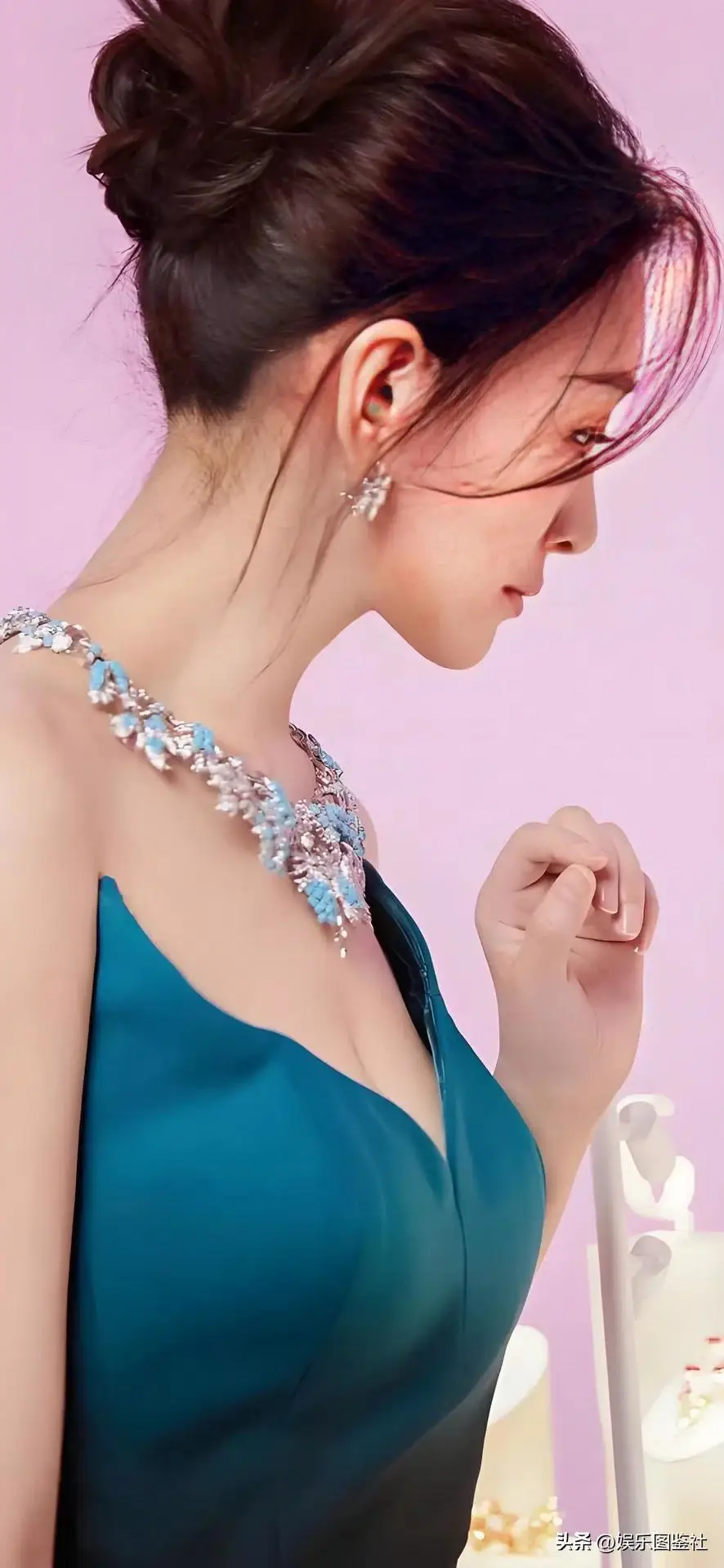 李小冉：歲月沉澱演技，從容綻放活出女性高光