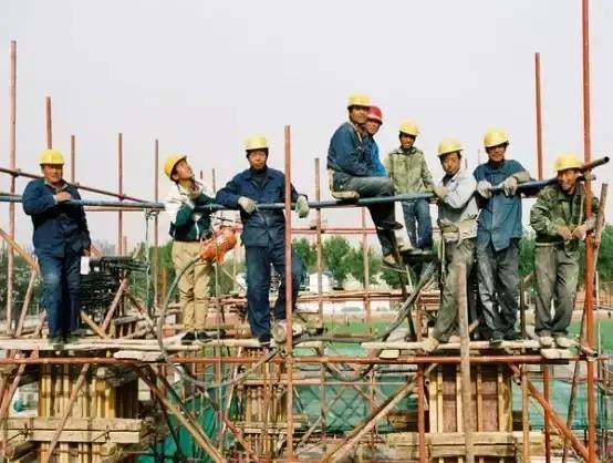 原創白天房產大亨，晚上摸金校尉，河南房產大佬梁鑫的鬼吹燈人生