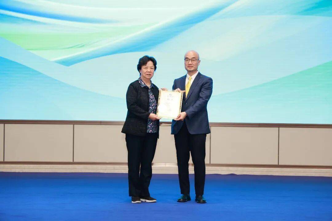 雙匯肉類產業科技創新發展大會暨雙匯研究院成立儀式隆重舉行