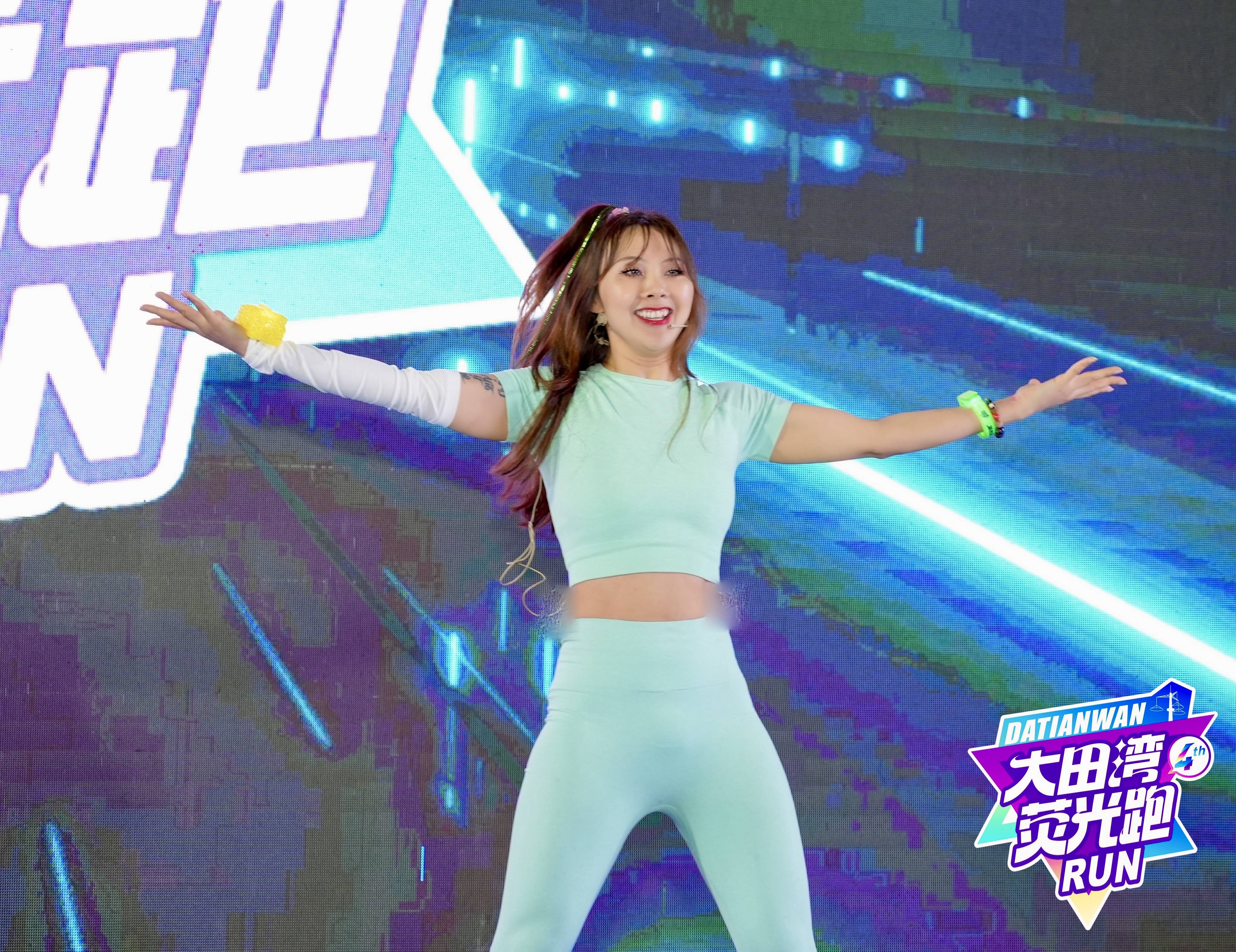 馬拉松運動大使餘豔譜寫公益讚歌 綻放女性健康之美