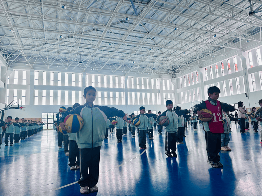 陽光體育強體魄 五育並舉促成長——尋烏縣第一小學開展陽光大課間展示活動