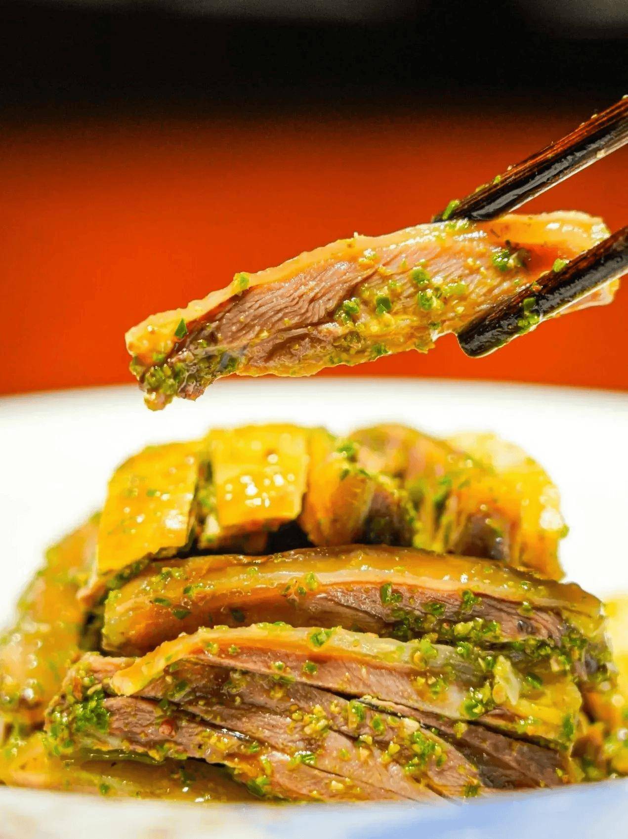 “五一”美食攻略 在都江堰打卡“漂亮飯”