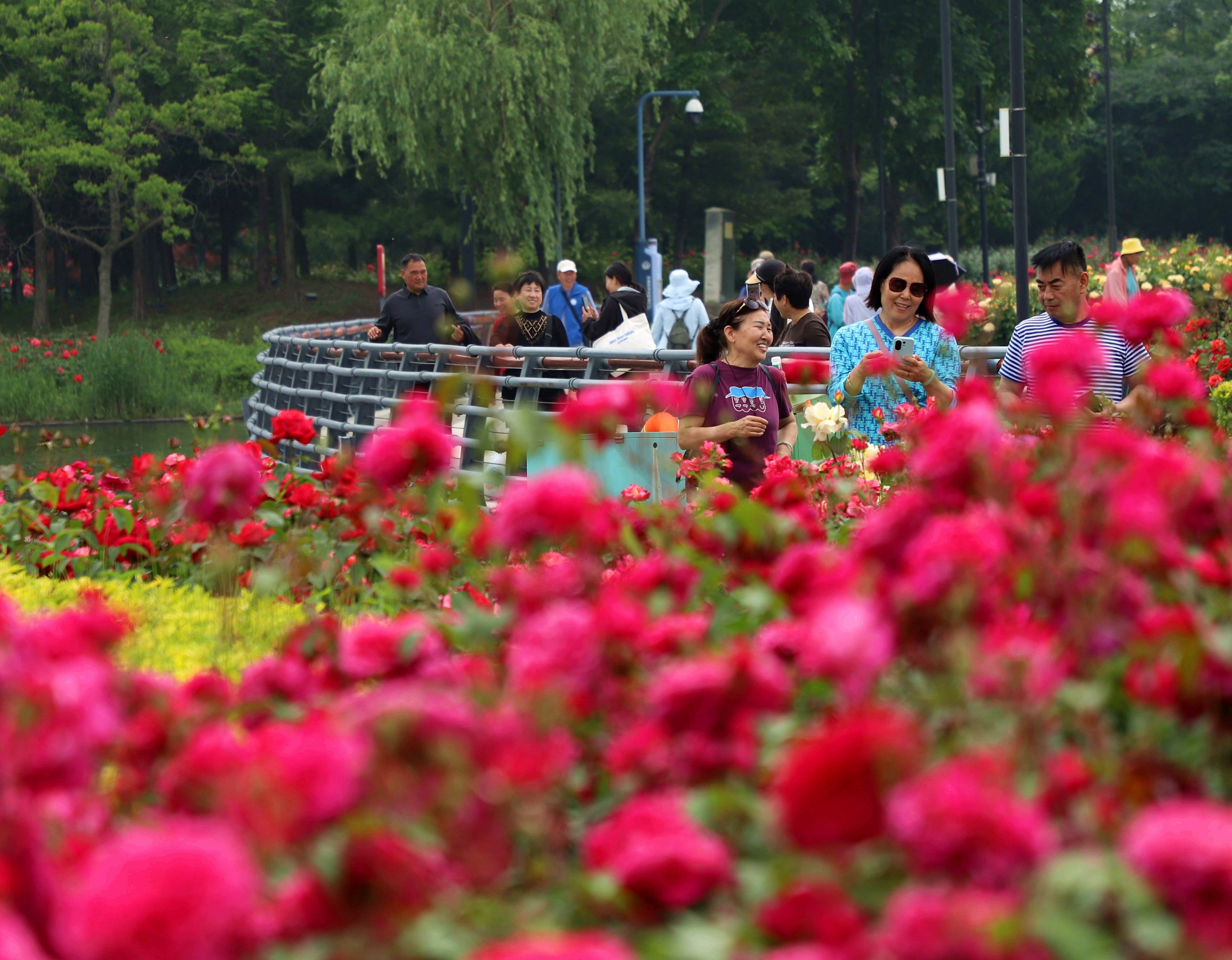 “五一”臨近 旅遊升溫#