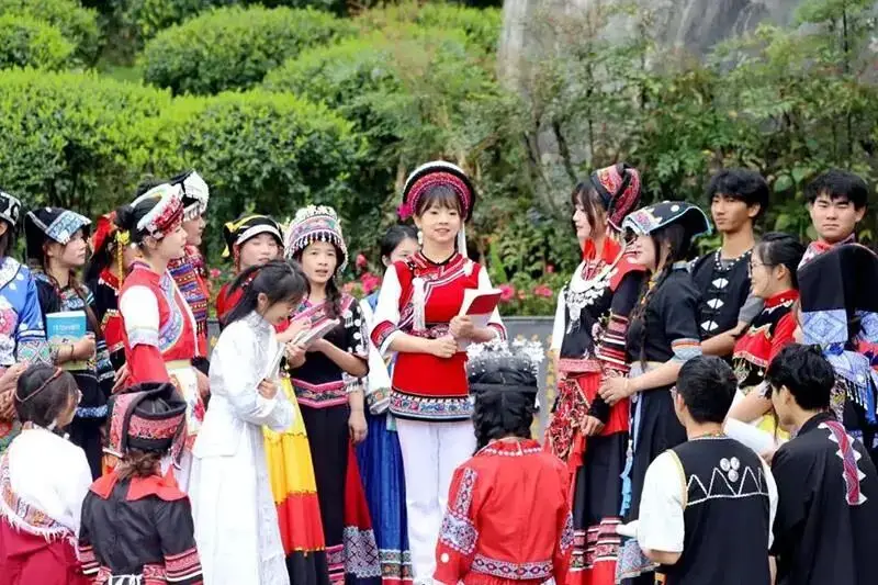 【滇中翡翠 融和楚雄】教育鑄魂育新人 同心築夢譜新篇——楚雄州深化校園鑄牢中華民族共同體意識教育紀實